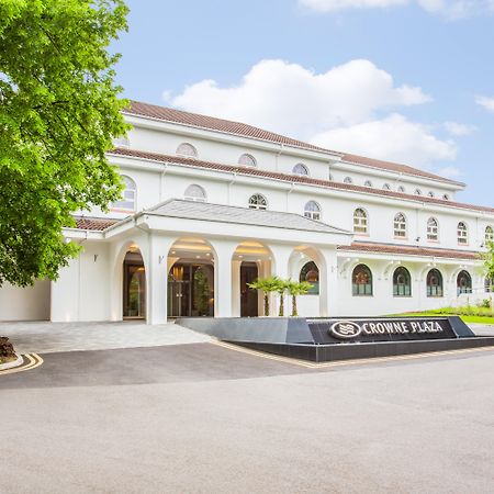 Crowne Plaza Gerrards Cross By Ihg Beaconsfield Exterior foto