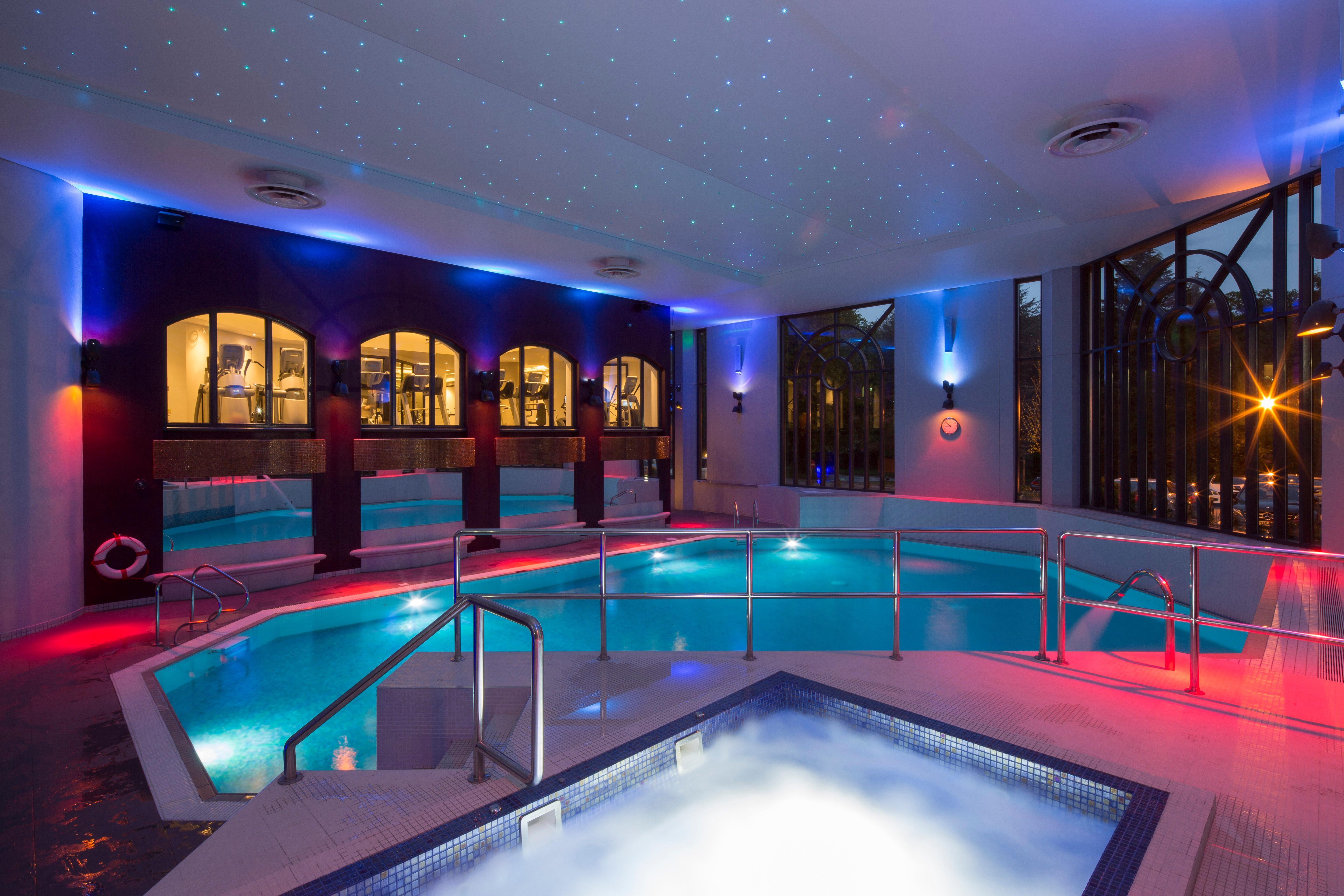 Crowne Plaza Gerrards Cross By Ihg Beaconsfield Exterior foto