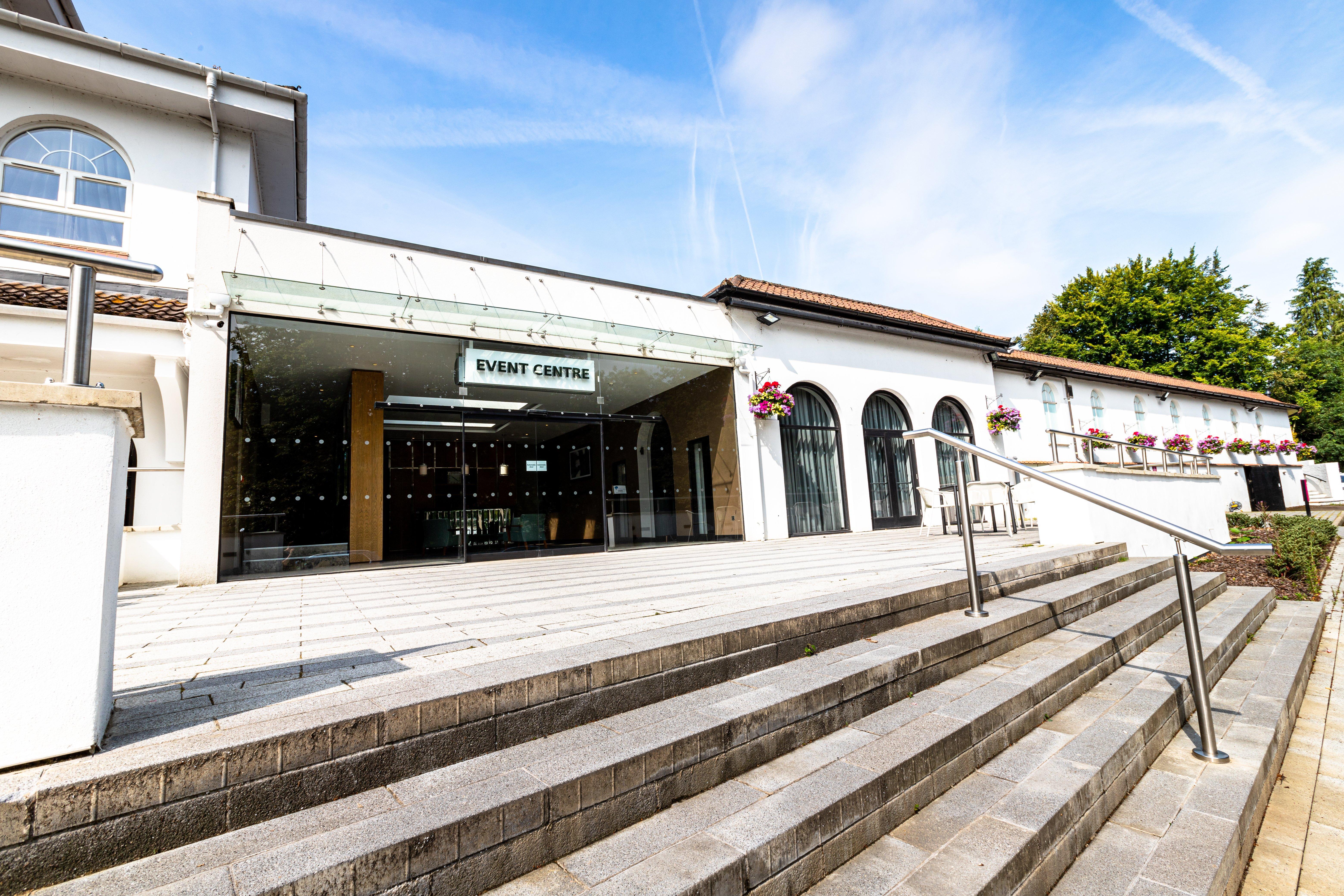 Crowne Plaza Gerrards Cross By Ihg Beaconsfield Exterior foto