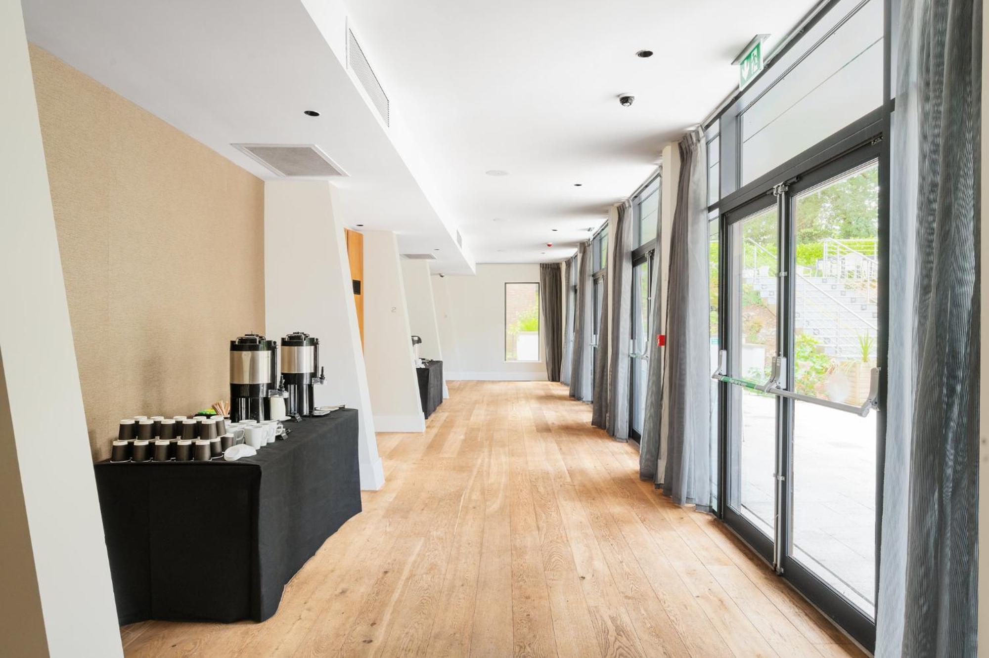 Crowne Plaza Gerrards Cross By Ihg Beaconsfield Exterior foto